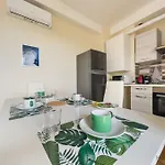 Apartamento Garden & Sea View - Free Access And Garage - Wifi *