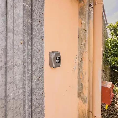 Garden & Sea View - Free Access And Garage - Wifi Appartement Varazze