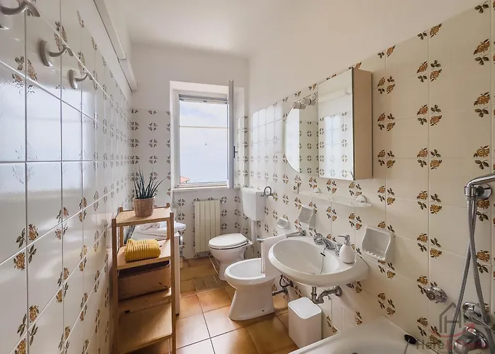 Apartamento Garden & Sea View - Free Access And Garage - Wifi Varazze